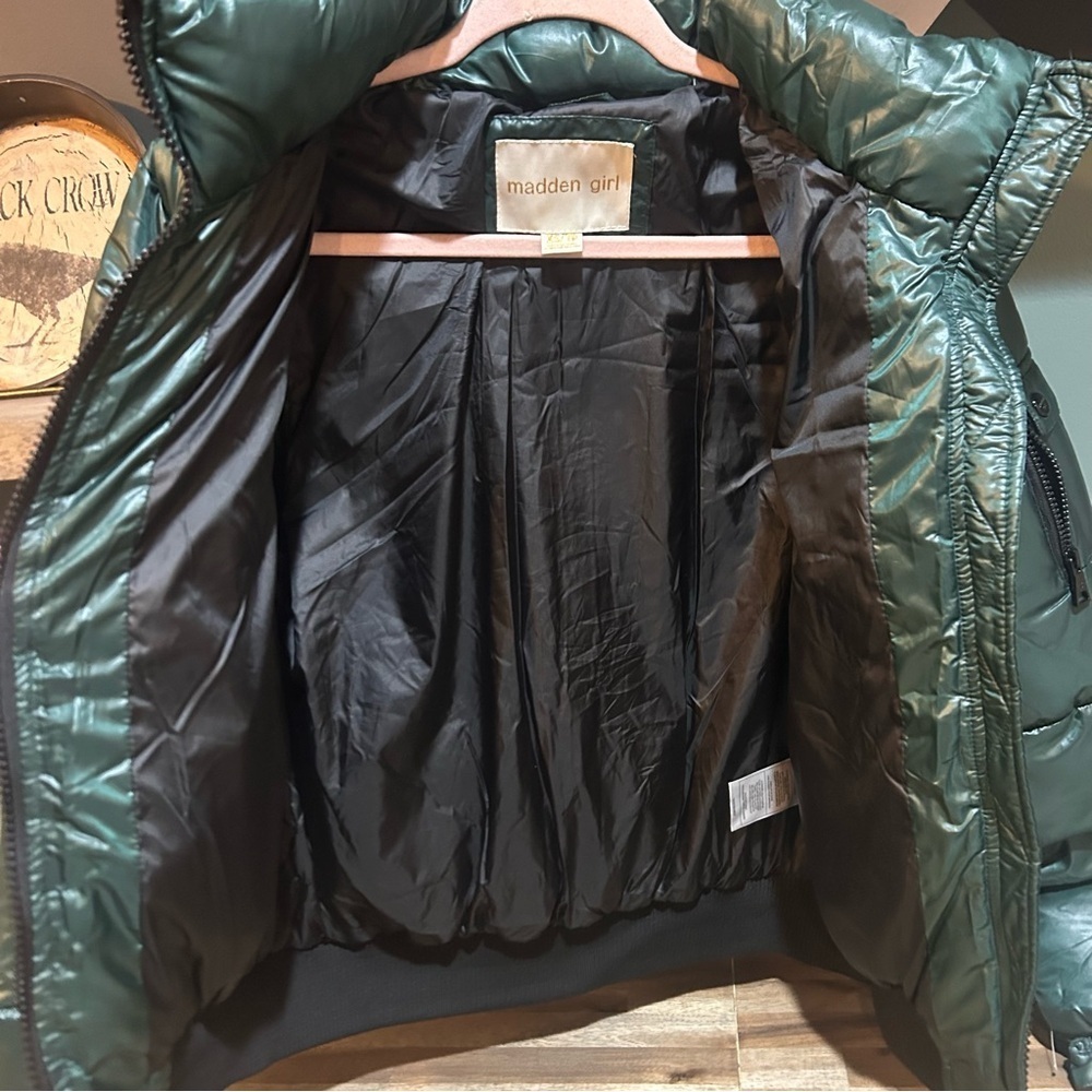 NWoT Madden Girl Hunter Green Puffer Bomber Jacket XS | Cozy Ribbed Bubble Coat - Picture 5 of 9